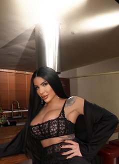 Pornstar Afet 24 cm şişli - Transsexual escort in İstanbul Photo 20 of 26
