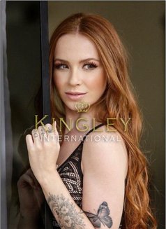 Gorgeous redhead - limited time only - escort in Singapore Photo 5 of 6