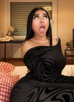 Pornstar Michi Sky - escort in Dubai Photo 8 of 10