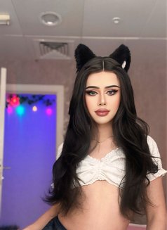 Porsche - Acompañantes transexual in Abu Dhabi Photo 1 of 4