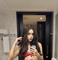 Porsche - Transsexual escort in Abu Dhabi
