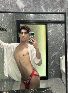 Porsche - Acompañantes masculino in Bangkok Photo 19 of 20