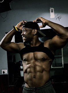 Portable - Male escort in New Delhi Photo 4 of 4