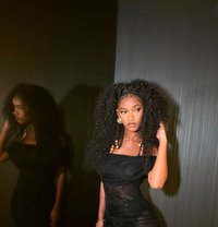 Posh - escort in Beirut