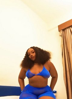 Posha - escort in Dubai Photo 5 of 6