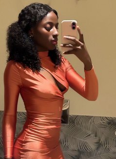 Poshe - puta in Şalālah Photo 1 of 5