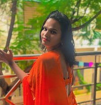 Post Op Here - Acompañantes transexual in Hyderabad