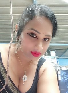 Post Op - Honey 26 Direct meets availabl - Acompañantes transexual in Bangalore Photo 9 of 16