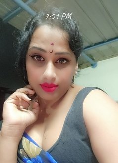 Post Op - Honey 26 Direct meets availabl - Acompañantes transexual in Bangalore Photo 14 of 16