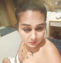 Shemale Diya Big Boobs LundSucker - Transsexual escort in Mumbai