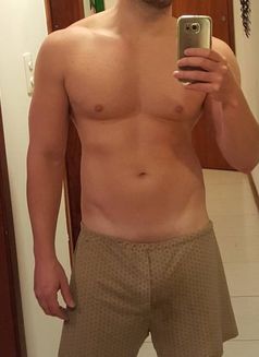 French man - Poul - Male escort in Singapore Photo 8 of 9