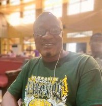 Pounds - Acompañantes masculino in Abuja