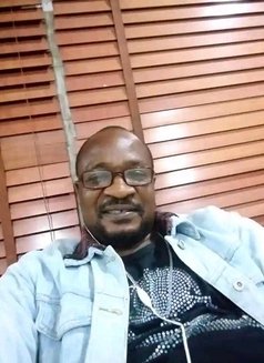 Pounds - Male escort in Abuja Photo 3 of 5