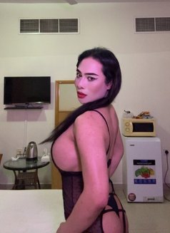 Ivana LadyBOY π΅π - Transsexual escort in Dubai Photo 3 of 7