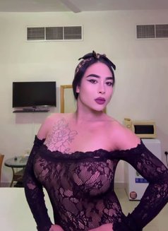Ivana LadyBOY π΅π - Transsexual escort in Dubai Photo 5 of 7
