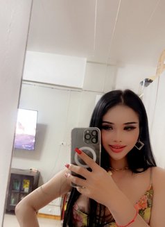 Powlar - Transsexual escort in Phuket Photo 5 of 11
