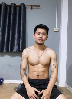 PP From Thailand big Cock 🇹🇭 - Male escort in Abu Dhabi Photo 12 of 15