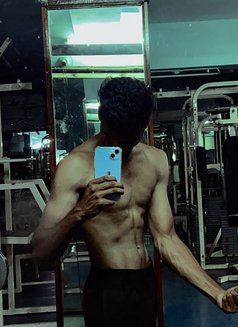 Pr 8 - Male adult performer in Hyderabad Photo 1 of 2