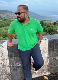 Praattik Fun - masseur in Navi Mumbai Photo 5 of 5