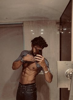 Prabhasss - Acompañantes masculino in Mumbai Photo 2 of 6