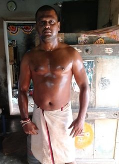 Prabhu - masseur in Chennai Photo 1 of 4