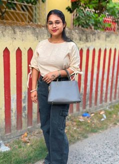 Prachi Gupta - escort in Pune Photo 2 of 3