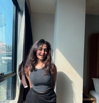 Prachi - escort in Ahmedabad Photo 1 of 5
