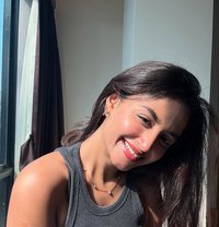 Prachi - puta in Ahmedabad