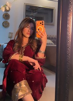 Prachi - escort in Ahmedabad Photo 4 of 5