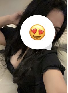 Prachi - escort in New Delhi Photo 3 of 4