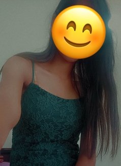 Prachi - escort in Noida Photo 3 of 5