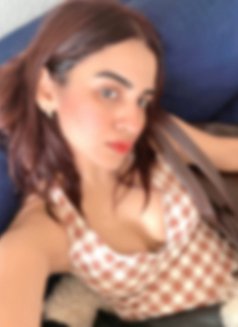 Prachi virtual gf - puta in Pune Photo 9 of 19