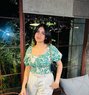 Prachi - puta in Surat Photo 1 of 4