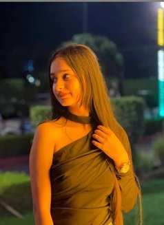 Prachi Panday - escort in Hyderabad Photo 1 of 4