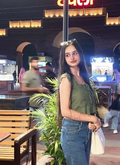 Prachi Panday - escort in Hyderabad Photo 4 of 4