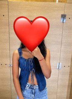 Prachi - Real Meet & Chat service - puta in Noida Photo 3 of 6