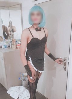 Prachi Sharma - Transsexual dominatrix in Mumbai Photo 1 of 2