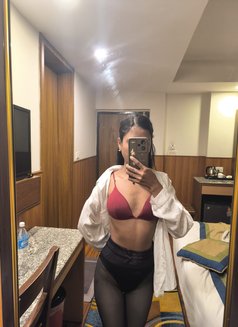 Prachiii - puta in Kathmandu Photo 2 of 5