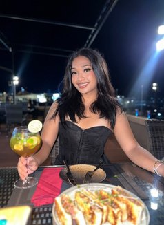 Prada - Transsexual escort in Hua Hin Photo 5 of 7