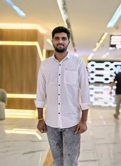 Pradeep - Acompañantes masculino in Hyderabad Photo 1 of 2