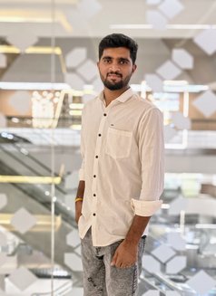 Pradeep - Acompañantes masculino in Hyderabad Photo 2 of 2
