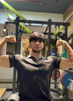 Prajwal - Acompañantes masculino in Mumbai Photo 3 of 6