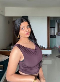 Anushka - escort in Hyderabad Photo 3 of 3