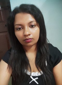 Pranika Tamil Independent Girl - adult performer in Chennai Photo 1 of 3