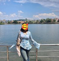 Pranisha for hand cash service - puta in Kathmandu