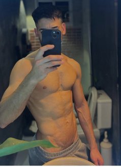 Pranjal Jain - Male escort in Indore Photo 2 of 3