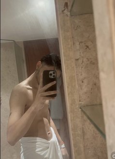 Pransh - Male adult performer in Noida Photo 4 of 6