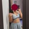 Pranti Singh 22+ College Girl - puta in New Delhi Photo 4 of 5