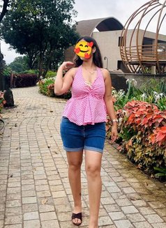Fully hand cash service available - escort in Kathmandu Photo 1 of 2