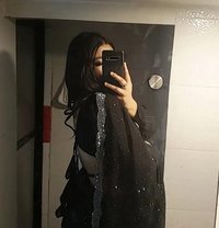 Independent hot girl available - puta in Kathmandu